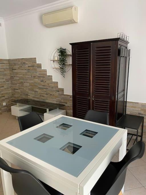 Villa Serenice - F2 Au Calme, Climatise, Wifi Et Parking Gratuit Buitenkant foto