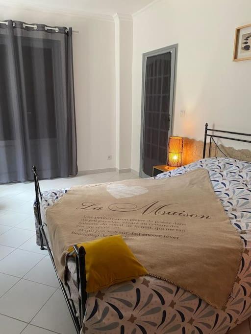 Villa Serenice - F2 Au Calme, Climatise, Wifi Et Parking Gratuit Buitenkant foto